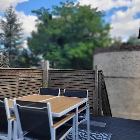 Mise Au Apartment Bruyeres-et-Montberault