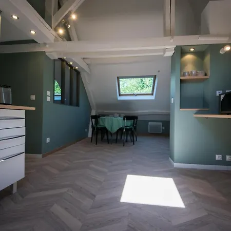 Apartment Mise Au *
