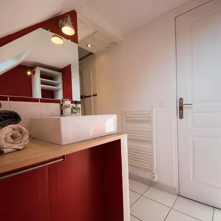 Mise Au Apartment